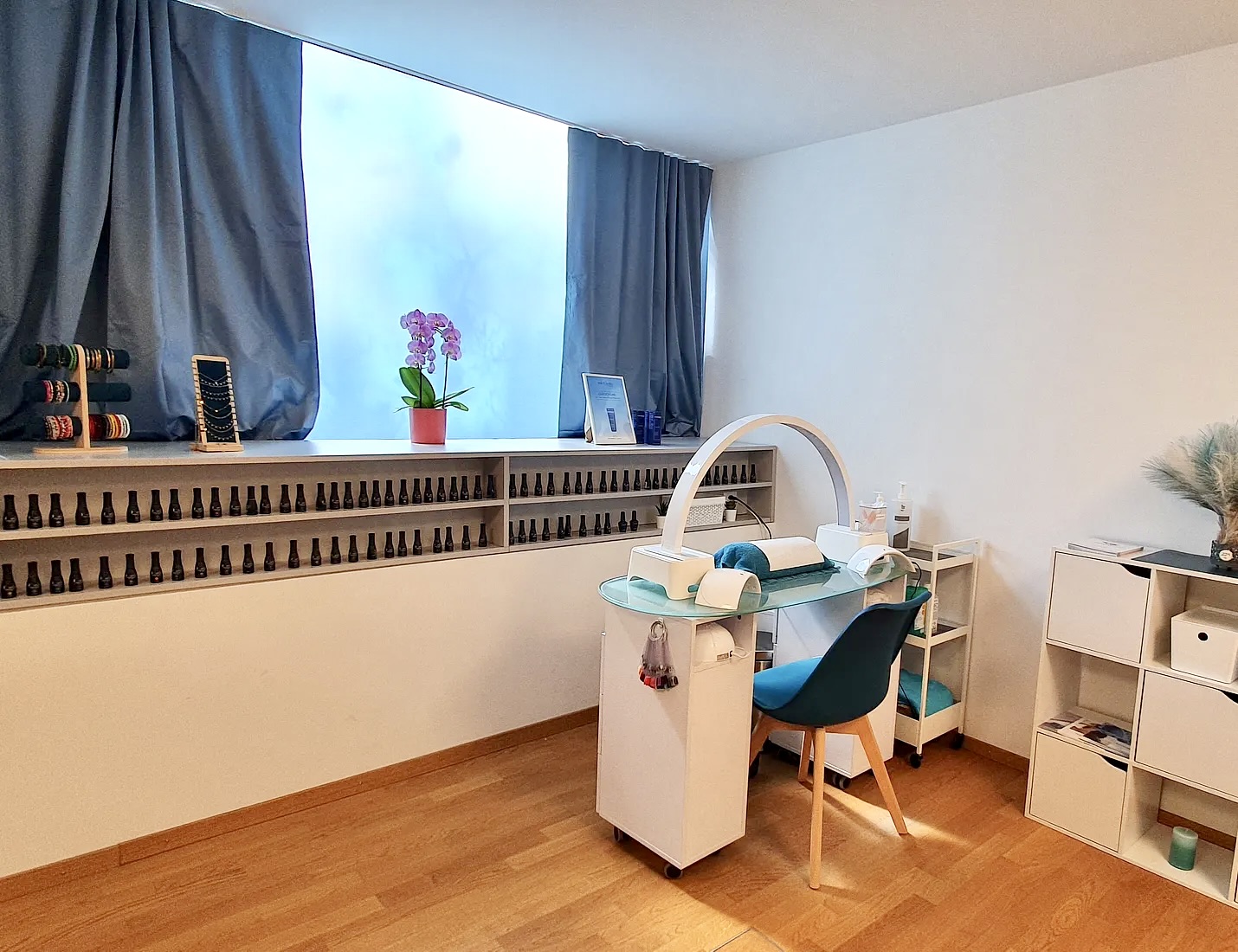 Espace manucure et vernis